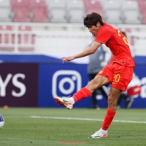 华体会hth-英超球队球员工资构成与收入对比报告